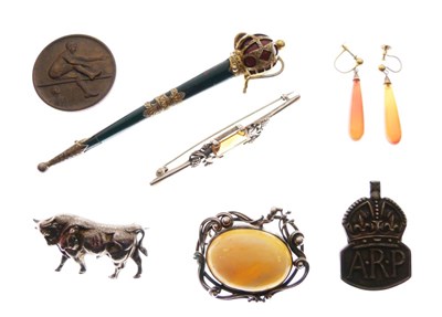 Lot 57 - Assorted jewels