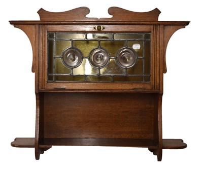 Lot 737 - Small oak wall cabinet