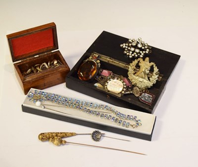 Lot 91 - Quantity of costume jewellery
