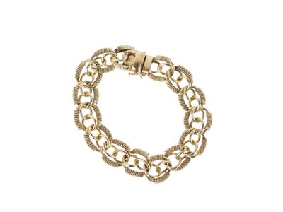Lot 35 - Egyptian bracelet and necklace set