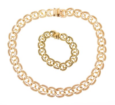 Lot 35 - Egyptian bracelet and necklace set