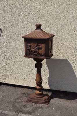 Lot 786 - Cast iron post box
