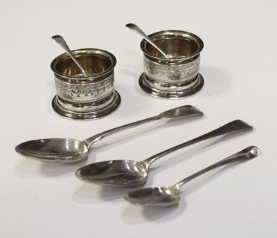 Lot 131 - Cased set of Edward VII silver salts and three silver spoons