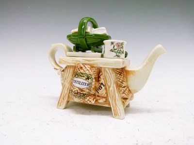 Lot 457 - Portmeirion Botanic Garden novelty teapot