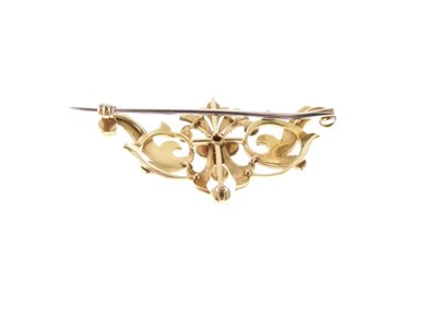Lot 46 - Rose diamond and split pearl brooch