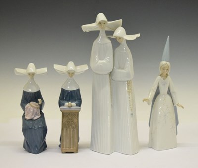 Lot 408 - Four Lladro figures