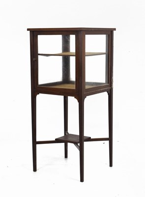 Lot 621 - Mahogany framed vitrine