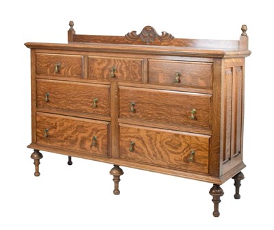 Lot 721 - Early 20th Century oak sideboard