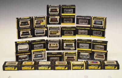 Lot 475 - Graham Farish – Thirty-two boxed ‘N’ gauge railway trainset wagons