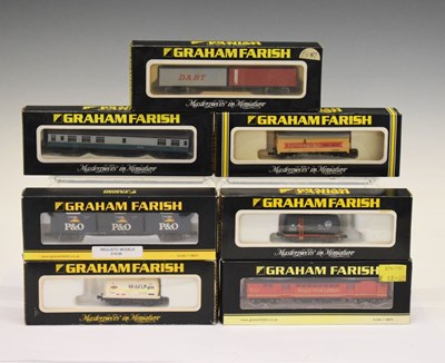 Lot 480 - Graham Farish – Twenty-three boxed ‘N’ gauge railway trainset wagons and carriages