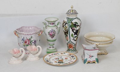 Lot 729 - Small collection of 19th Century and later ceramics
