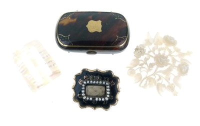 Lot 254 - Small group of miscellaneous items