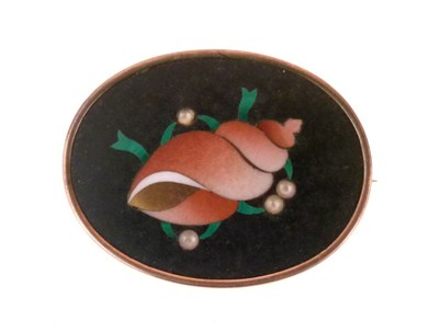 Lot 50 - Pietra dura brooch