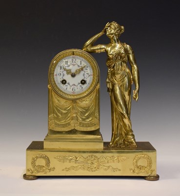 Lot 555 - Early 20th Century brass mantel clock