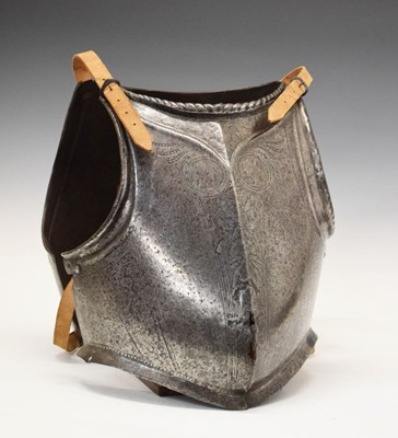 Lot 480 - Late 16th Century front and back plate