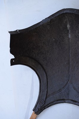 Lot 480 - Late 16th Century front and back plate