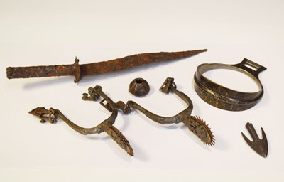 Lot 304 - Group of miscellaneous items