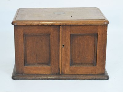 Lot 748 - Oak cased canteen of silver-plated Kings pattern cutlery