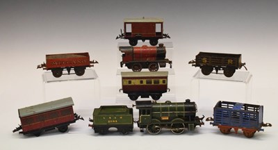Lot 511 - Quantity of Hornby 'O' Gauge railway trainset items