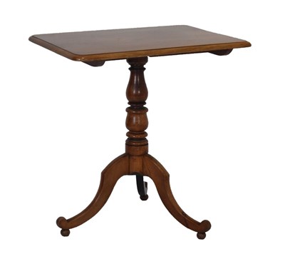 Lot 712 - 19th Century mahogany tripod table