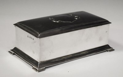 Lot 146 - George VI silver table top box