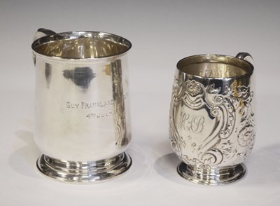 Lot 135 - Early 20th Century silver Christening mugs