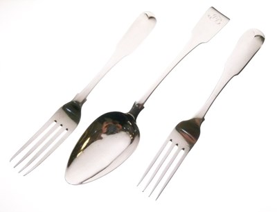 Lot 163 - Small group of George III Irish silver Fiddle pattern flatware