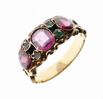 Lot 30 - Victorian gem-set ring