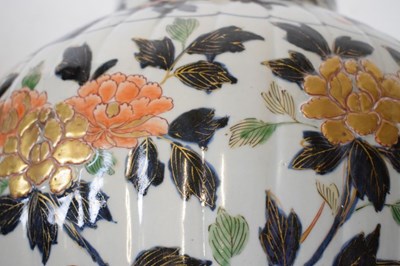 Lot 301 - Pair of Imari lidded vases