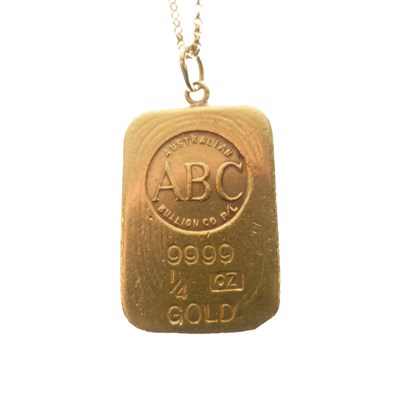 Lot 102 - ¼ oz fine gold Australian Bullion Co pendant