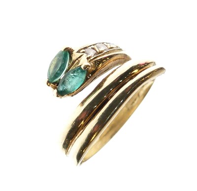 Lot 22 - Yellow metal (18K) serpent ring