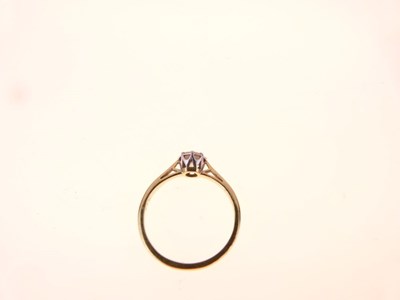 Lot 3 - Diamond single stone ring