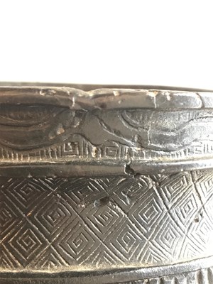 Lot 484 - A good Chinese bronze ritual food vessel on stand (Gui)