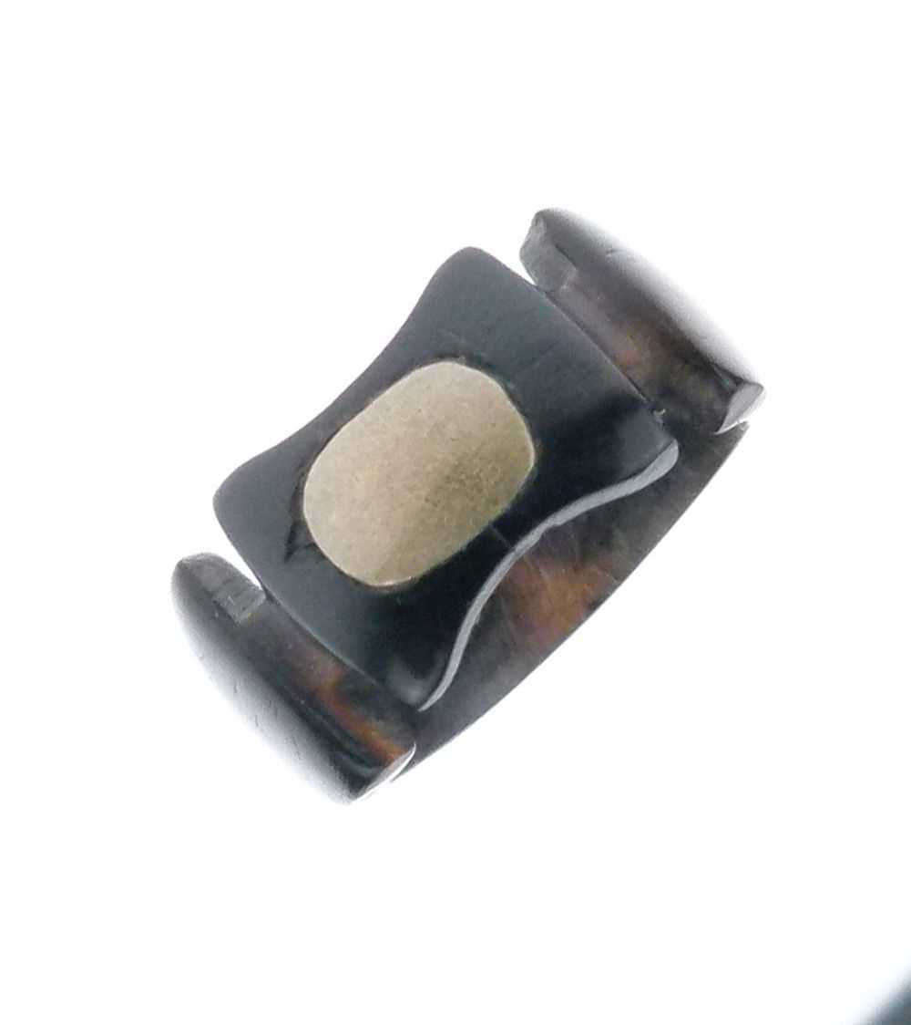 Lot 47 - Tortoiseshell ring