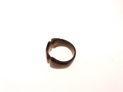 Lot 47 - Tortoiseshell ring