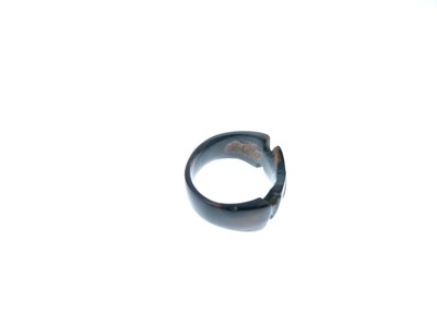 Lot 47 - Tortoiseshell ring