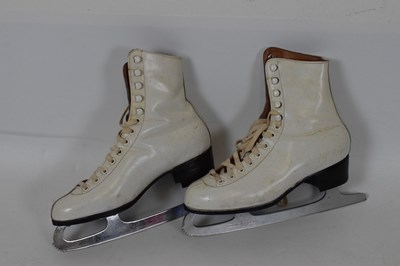Lot 360 - White leather ice  skating boots