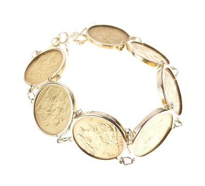Lot 34 - Bracelet composed of seven sovereigns