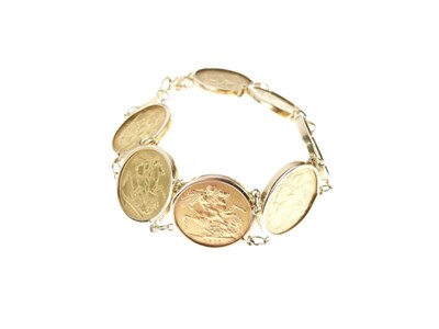 Lot 34 - Bracelet composed of seven sovereigns