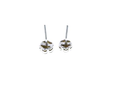 Lot 28 - Pair of seven stone diamond cluster earstuds