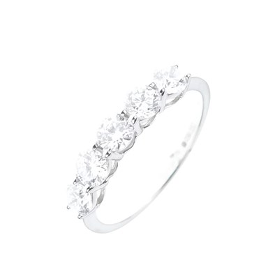 Lot 10 - Five-stone diamond ring