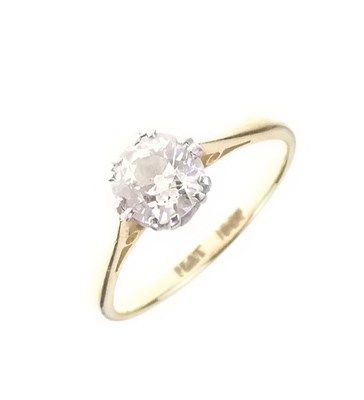 Lot 2 - Diamond single-stone ring