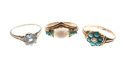 Lot 33 - Three 9ct gold dress rings