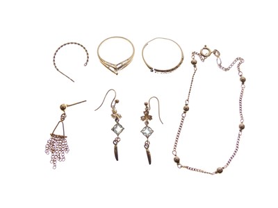 Lot 157 - Small quantity of gold jewellery