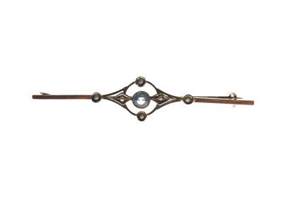 Lot 142 - Early 20th Century bar brooch