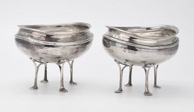 Lot 74 - Pair of Edwardian bon bon dishes on raised Art Nouveau legs