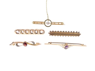 Lot 150 - Five gold bar brooches