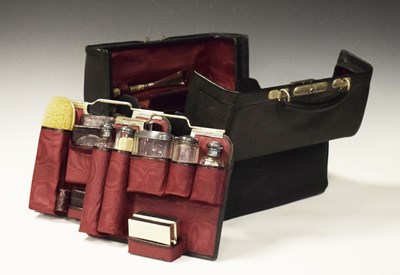 Lot 96 - Late Victorian silver vanity case