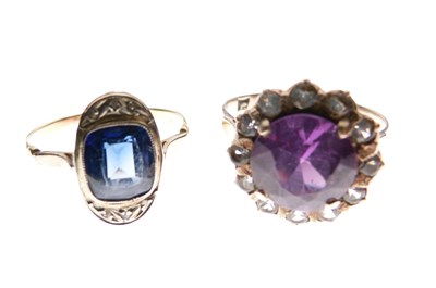 Lot 20 - Two dress rings