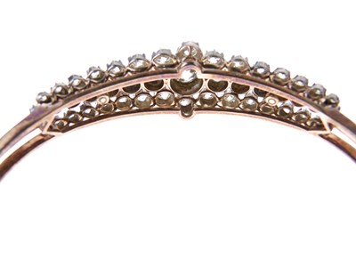 Lot 12 - Victorian diamond hinged bangle